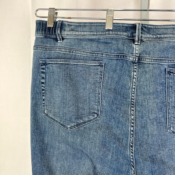 NWT J. JILL Authentic Fit Embroidered Cropped Jeans Cape Code Wash Blue 26 Plus - Picture 9 of 11